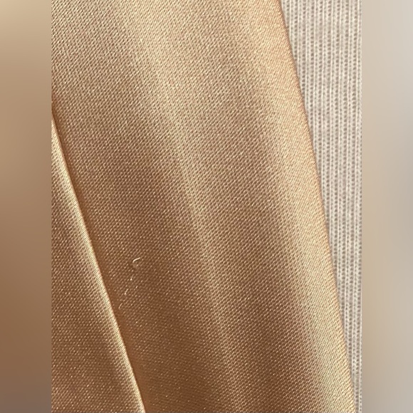 Fashion Nova - Champagne Satin Corset-Bodice Full-length Formal Gown, M - Picture 7 of 14